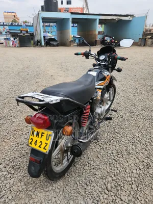 TVS HLX Plus ES 2025 Black
