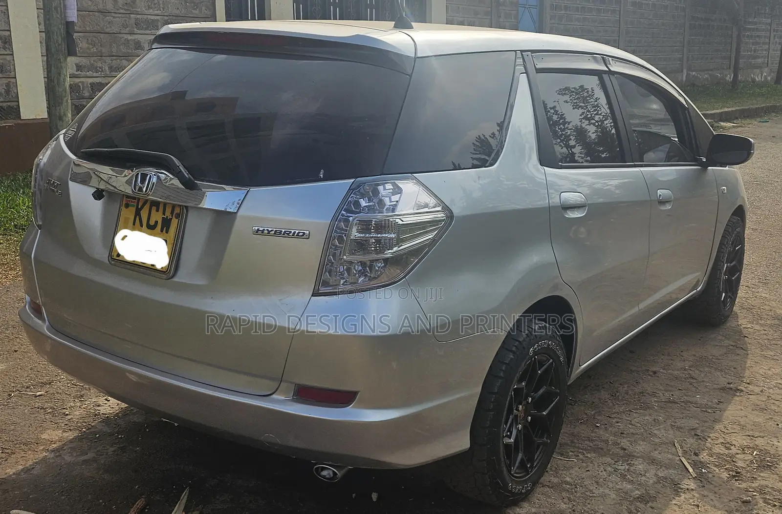 Honda Fit Shuttle 1.3 Hybrid 2WD 2012 Silver
