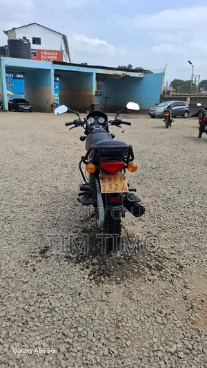 Bajaj Boxer 150 UG 2024 Red
