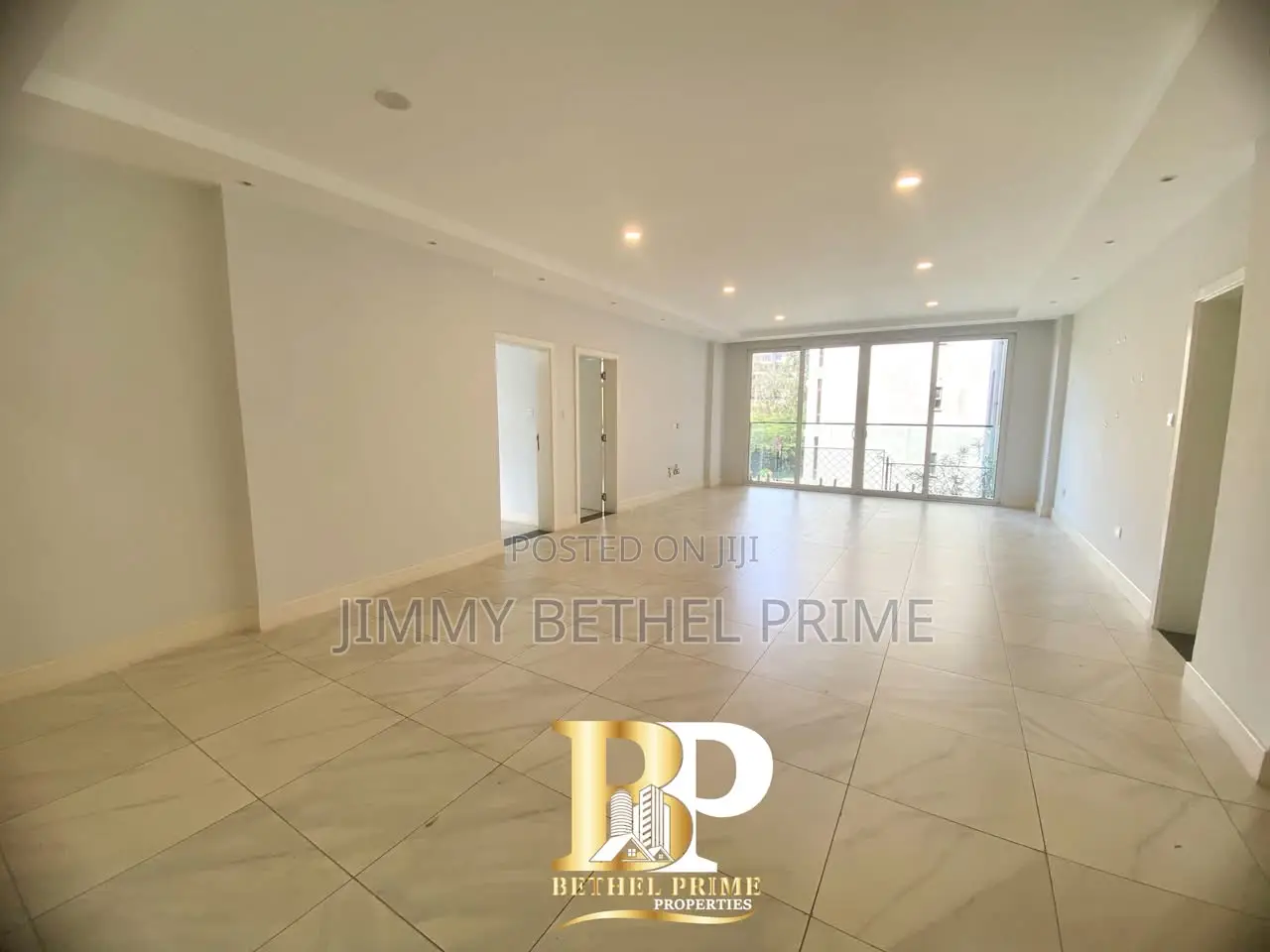 3bdrm Apartment in Raphta Road Area for rent