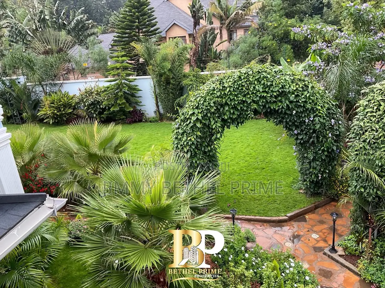 6bdrm House in Runda for rent