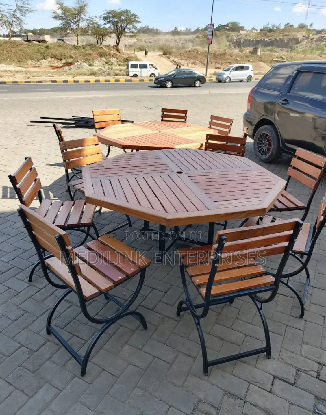 Mahogany Top With a Stand and 6 Seater Chairs Customized