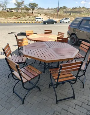 Mahogany Top With a Stand and 6 Seater Chairs Customized