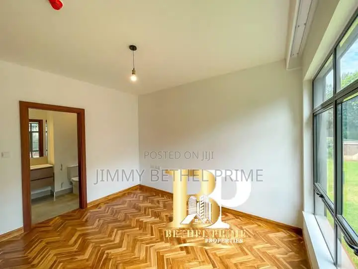 4bdrm Townhouse / Terrace in Rosslyn for rent