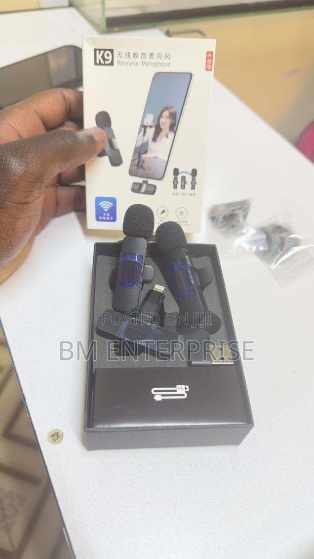 High Quality Dual Wireless Microphones Available - main view