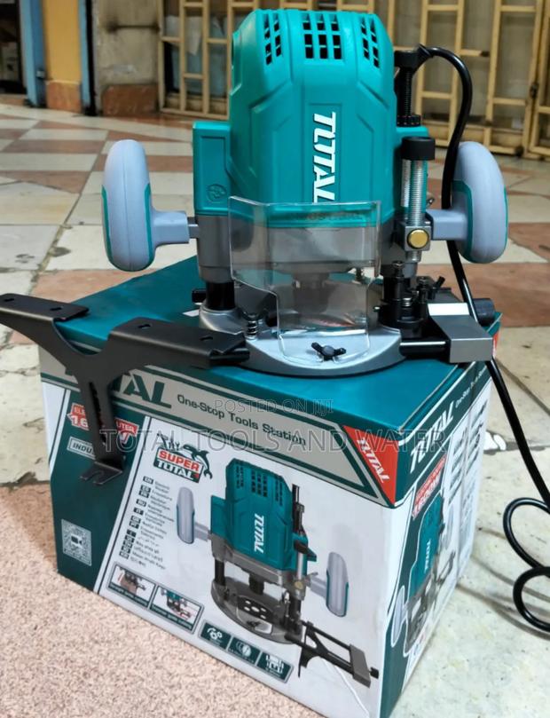 New Total Wood Router 1600 Watts With Gauge Accessories