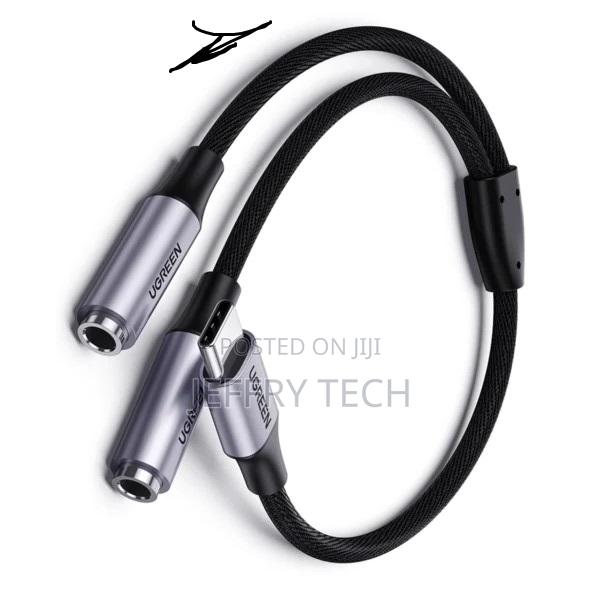 UGREEN 25cm USB Type C Male to 3.5mm 2 Female Audio Cable – AV144 3073