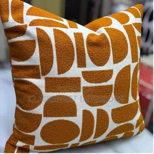 Create a Warm and Welcoming Atmosphere With Throw Pillows