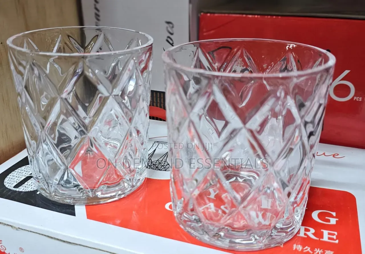 Lead-Free Crystal Glass
Diamond Cut Pattern