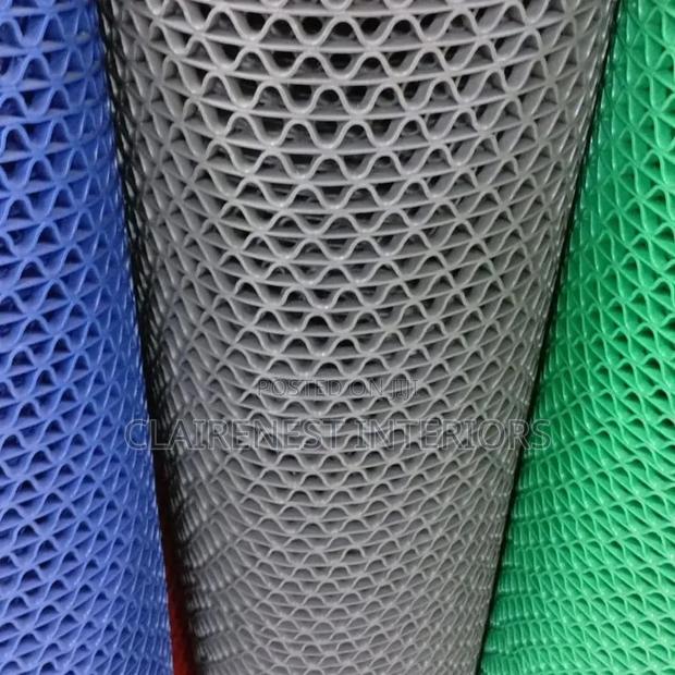 Durable Flooring Protection for Everyday Use. - thumbnail 2