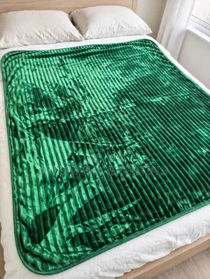 Mink Blankets Available
Sizes:4*6/5*6
Very Soft