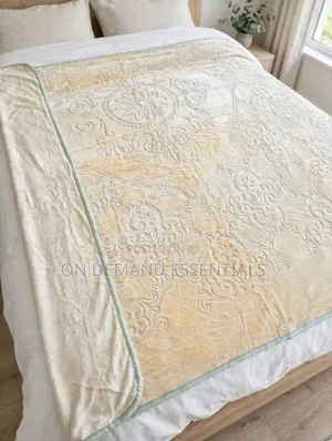Mink Blankets Available
Sizes:4*6/5*6
Very Soft