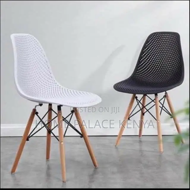 Eames Chair; Modern Nordic Plastic Dine Chair With Breathable Backrest