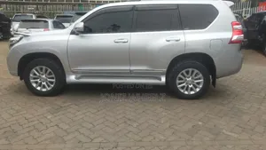 Toyota Land Cruiser Prado 2011 Silver
