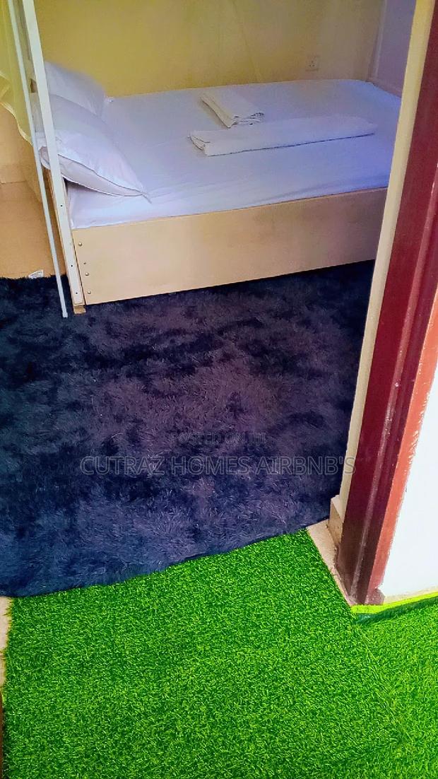 Executive One Bedroom With Extra Mattress - thumbnail 3