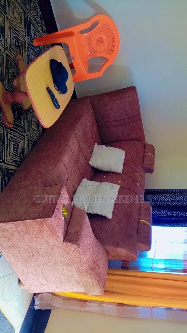 Executive One Bedroom With Extra Mattress - thumbnail 11
