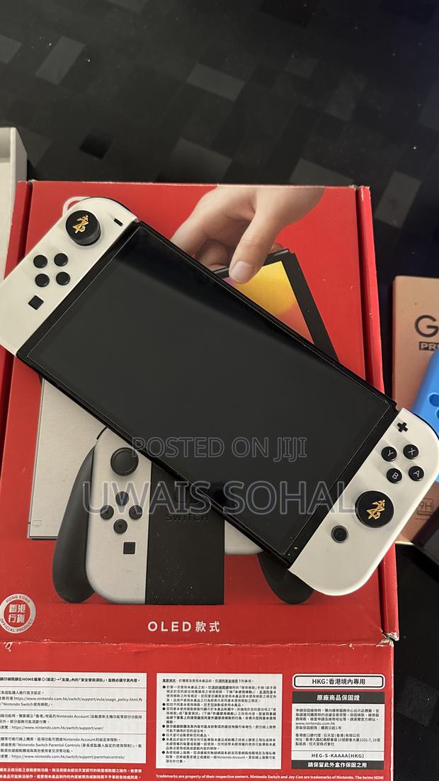 Nintendo Switch Oled - thumbnail 4