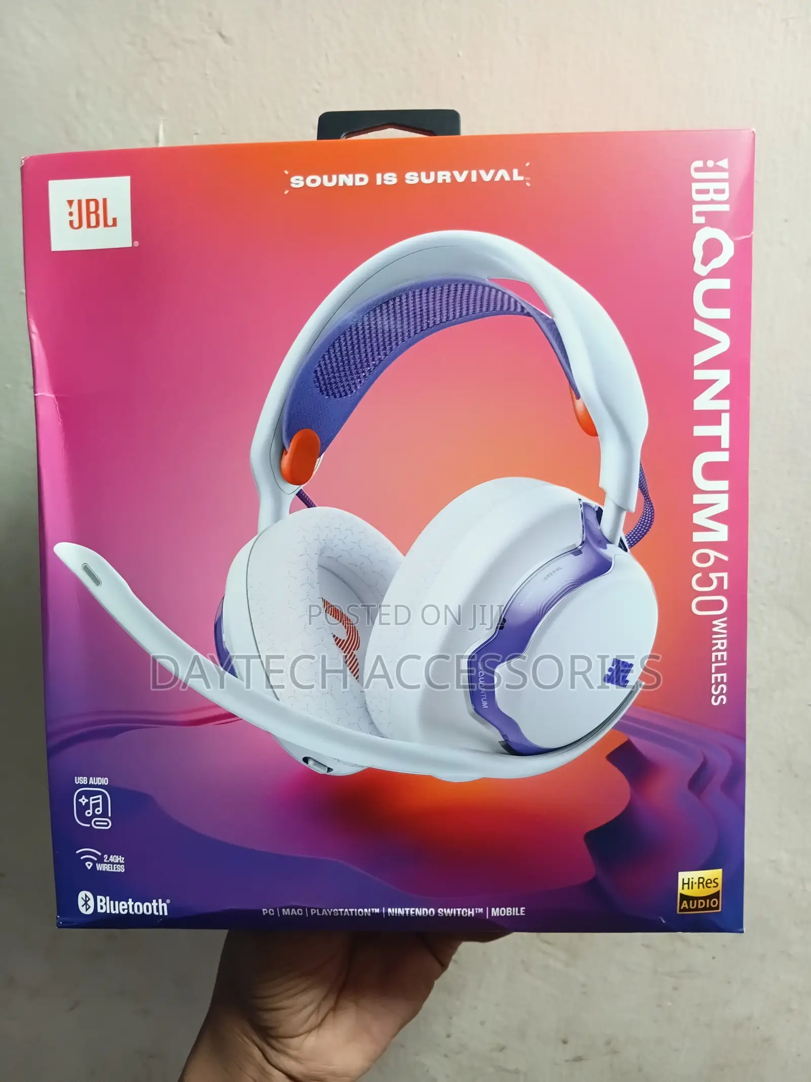 This Is a JBL Quantum 650 Wireless Gaming Headset - Black