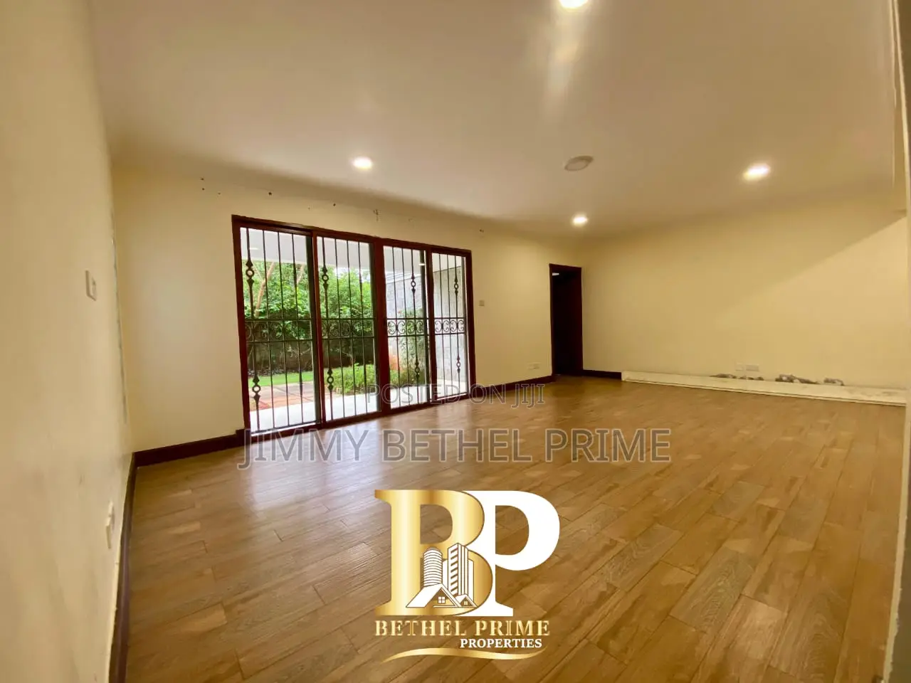 4bdrm Townhouse/Terrace in Spring Valley for sale