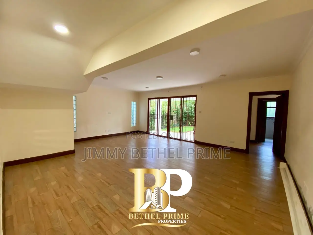 4bdrm Townhouse/Terrace in Spring Valley for sale