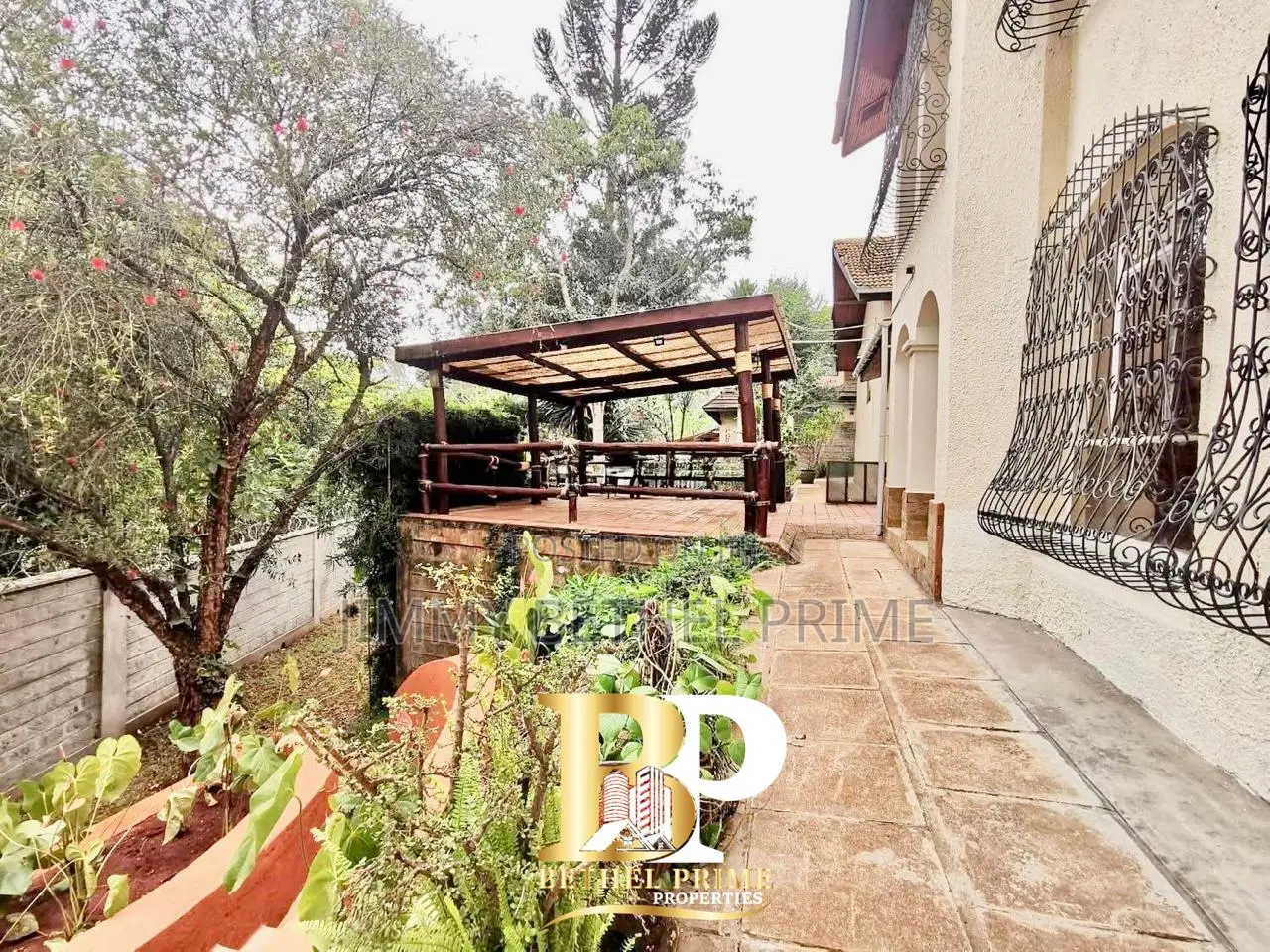 4bdrm House in Spring Valley for sale