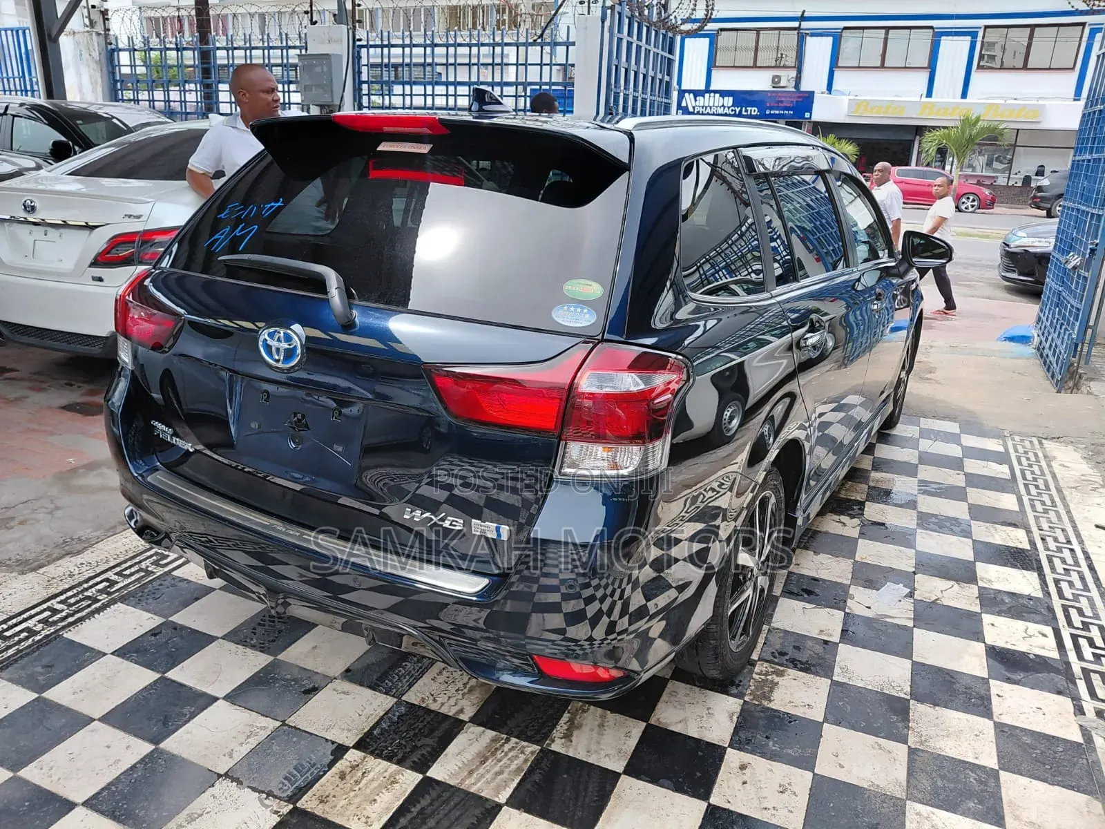 Toyota Corolla Fielder 2020 Blue