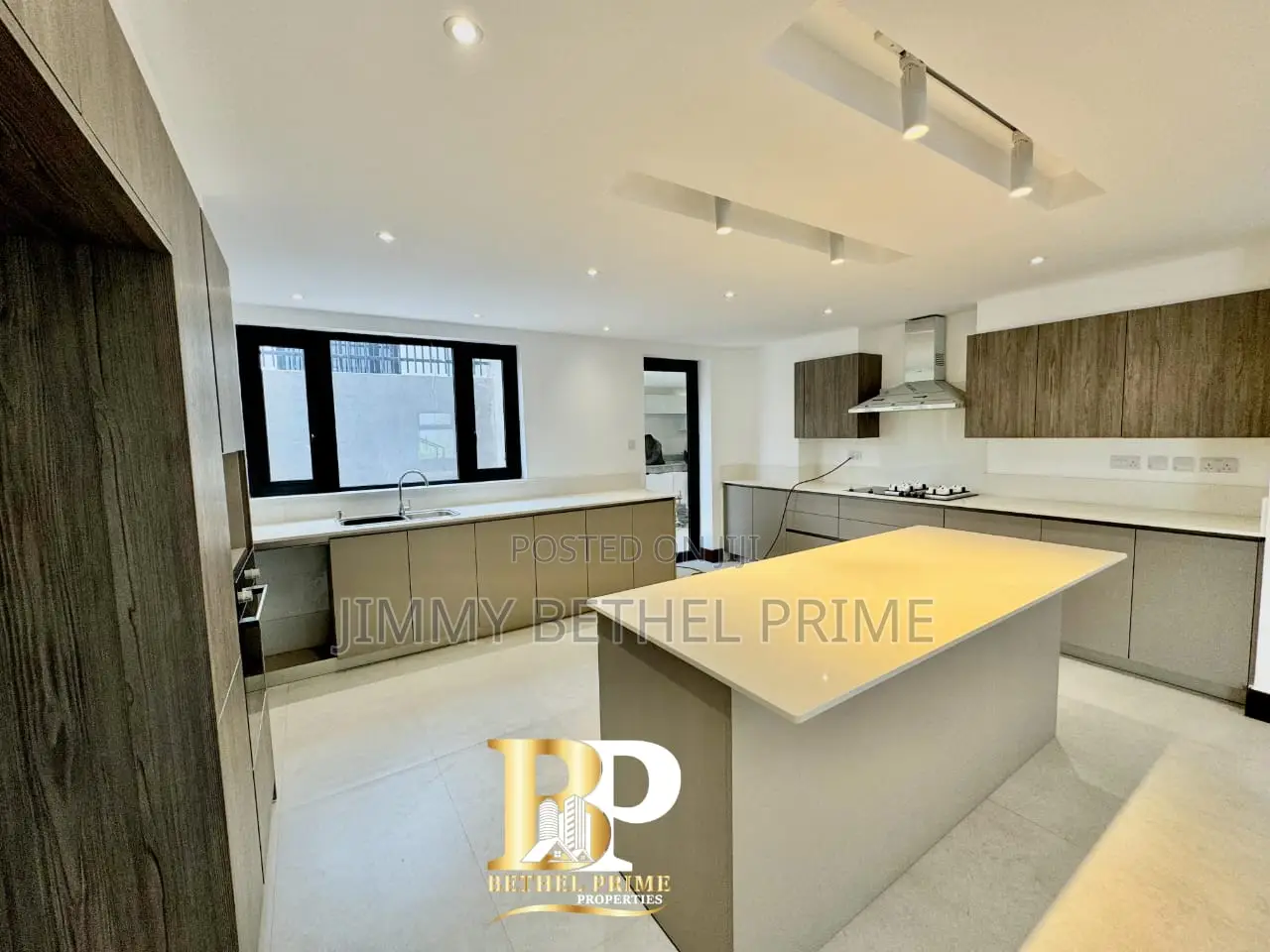 5bdrm Villa in Kitisuru for sale