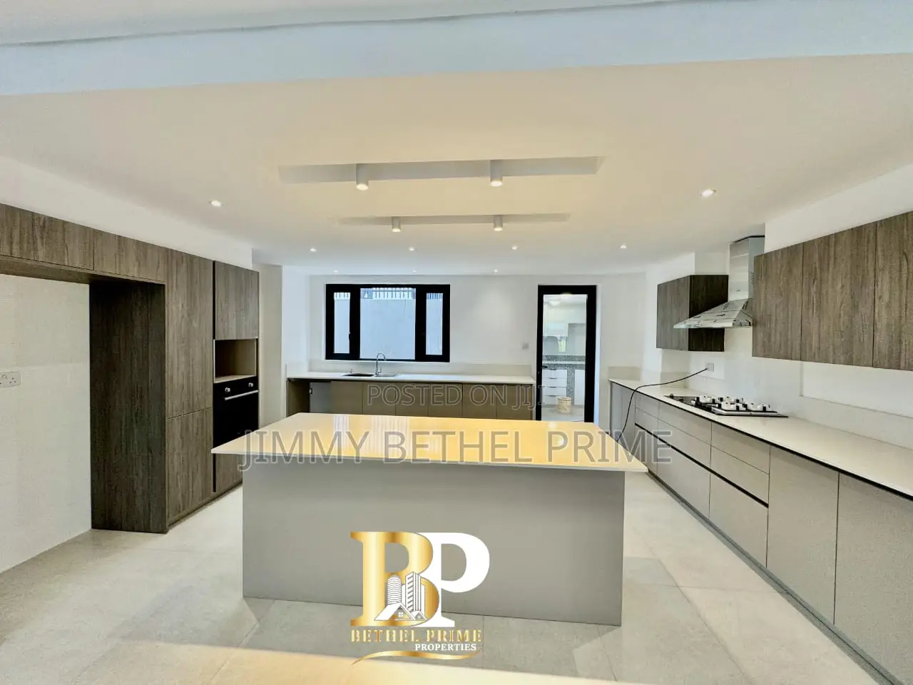 5bdrm Villa in Kitisuru for sale