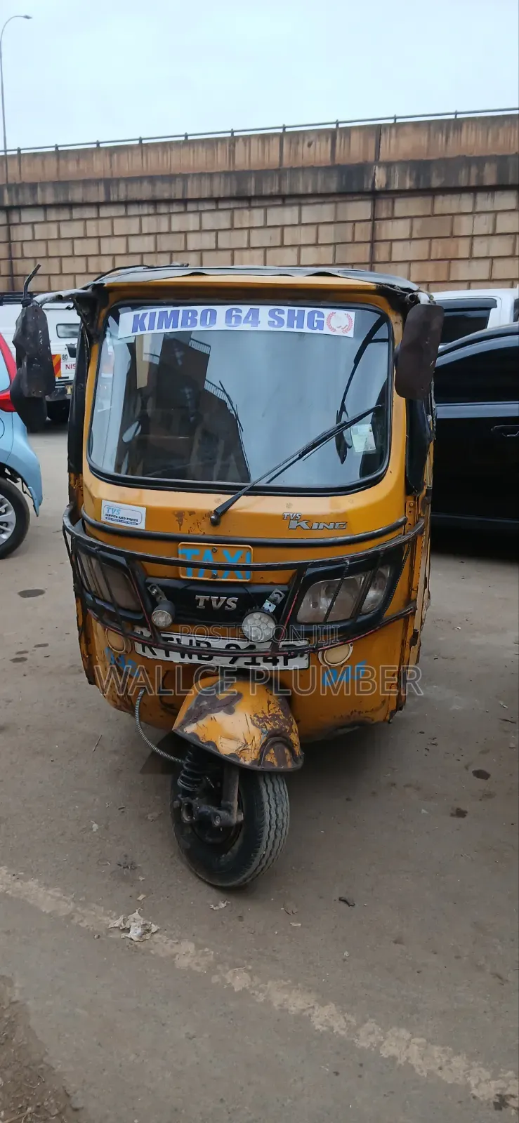 TVS King Cargo 2019 Yellow