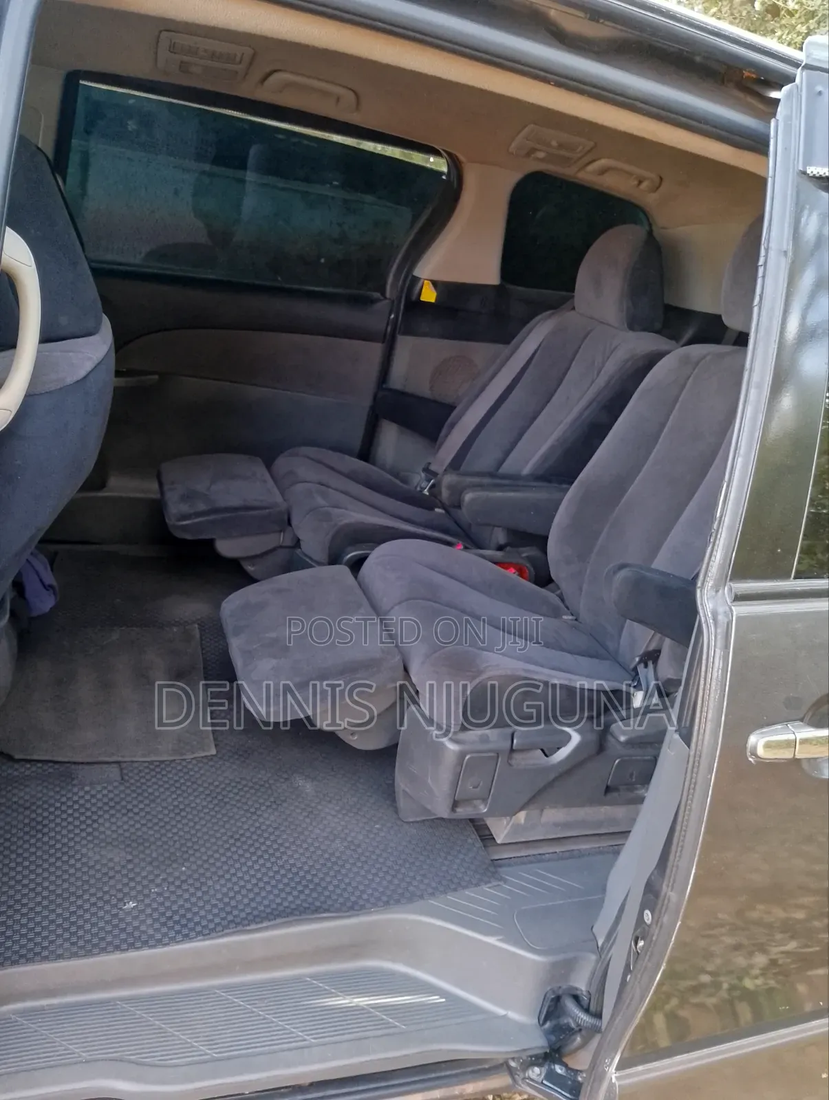 Toyota Estima 2010 Gray