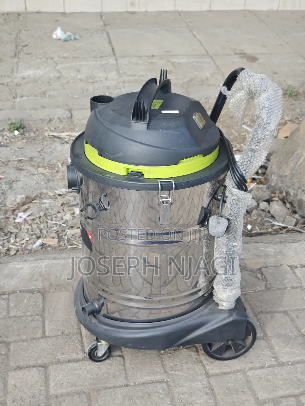 Industrial Wet and Dry Vacuum Cleaner