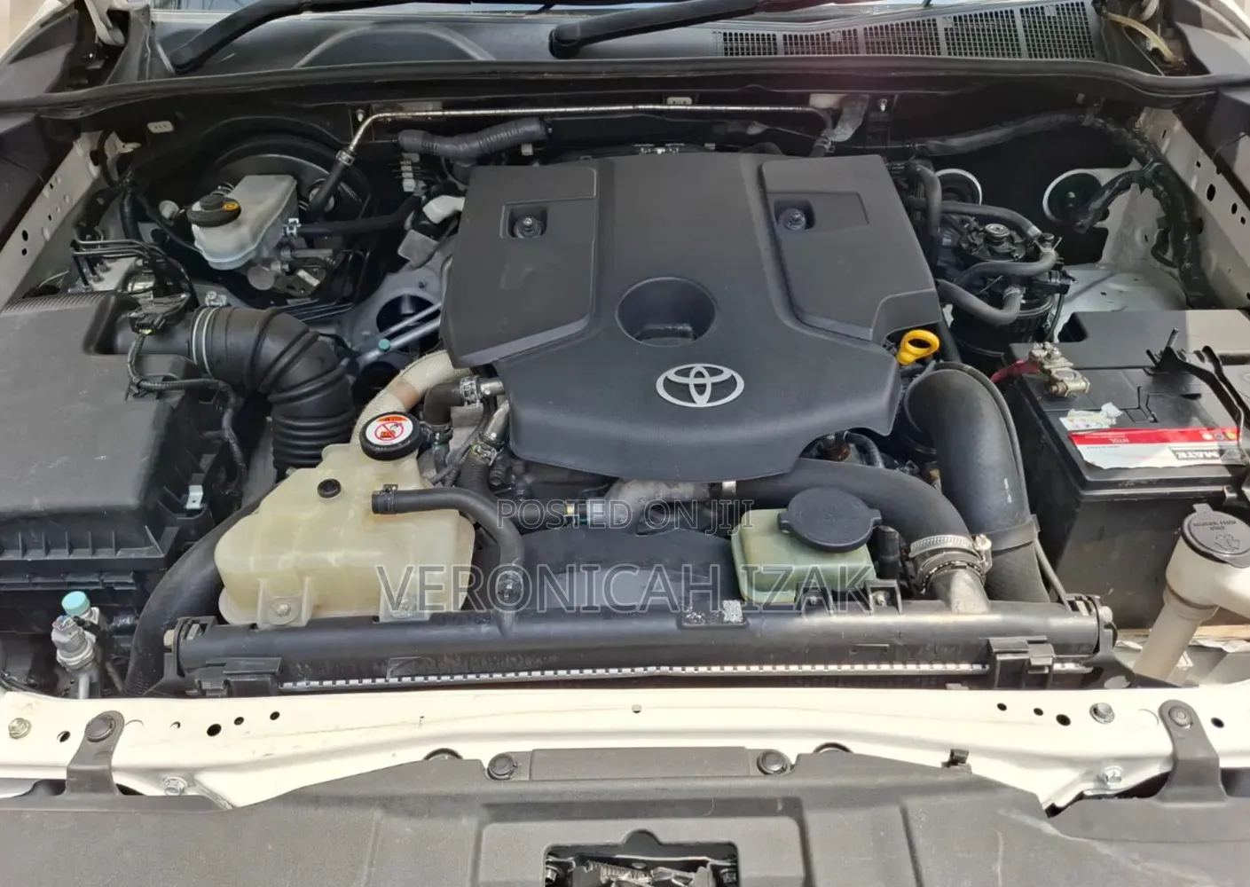 Toyota Hilux 2018 White