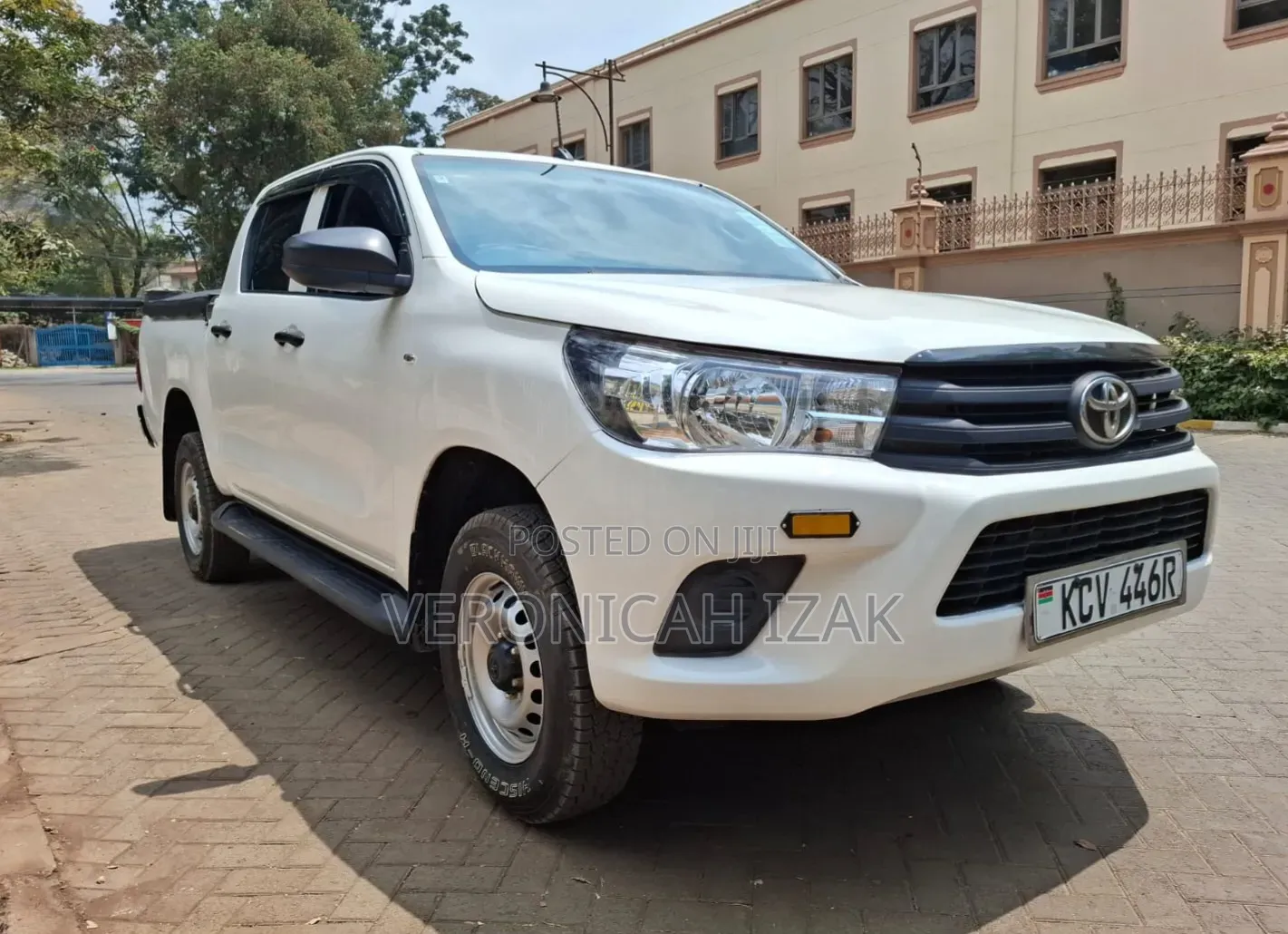 Toyota Hilux 2018 White