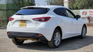 Mazda Axela SV Premium 2014 White
