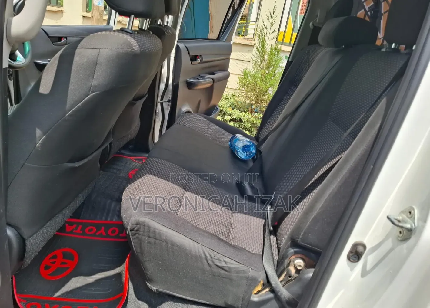 Toyota Hilux 2018 White