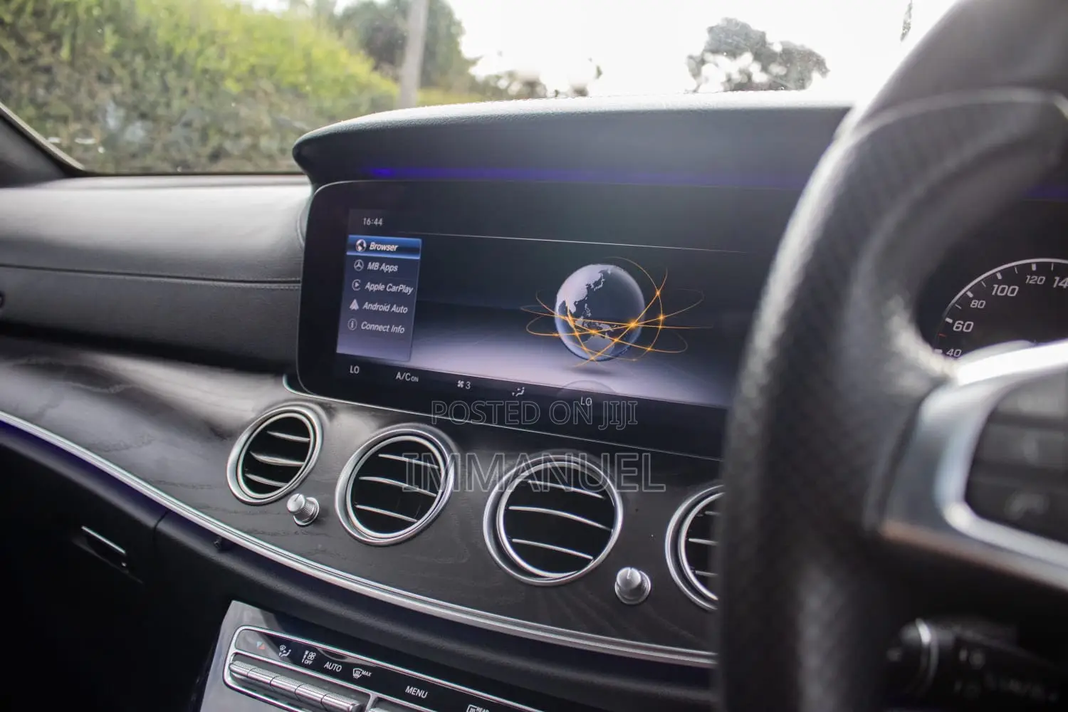 Mercedes-Benz E220 2016 Silver