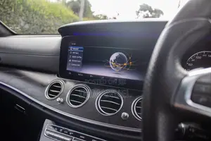 Mercedes-Benz E220 2016 Silver