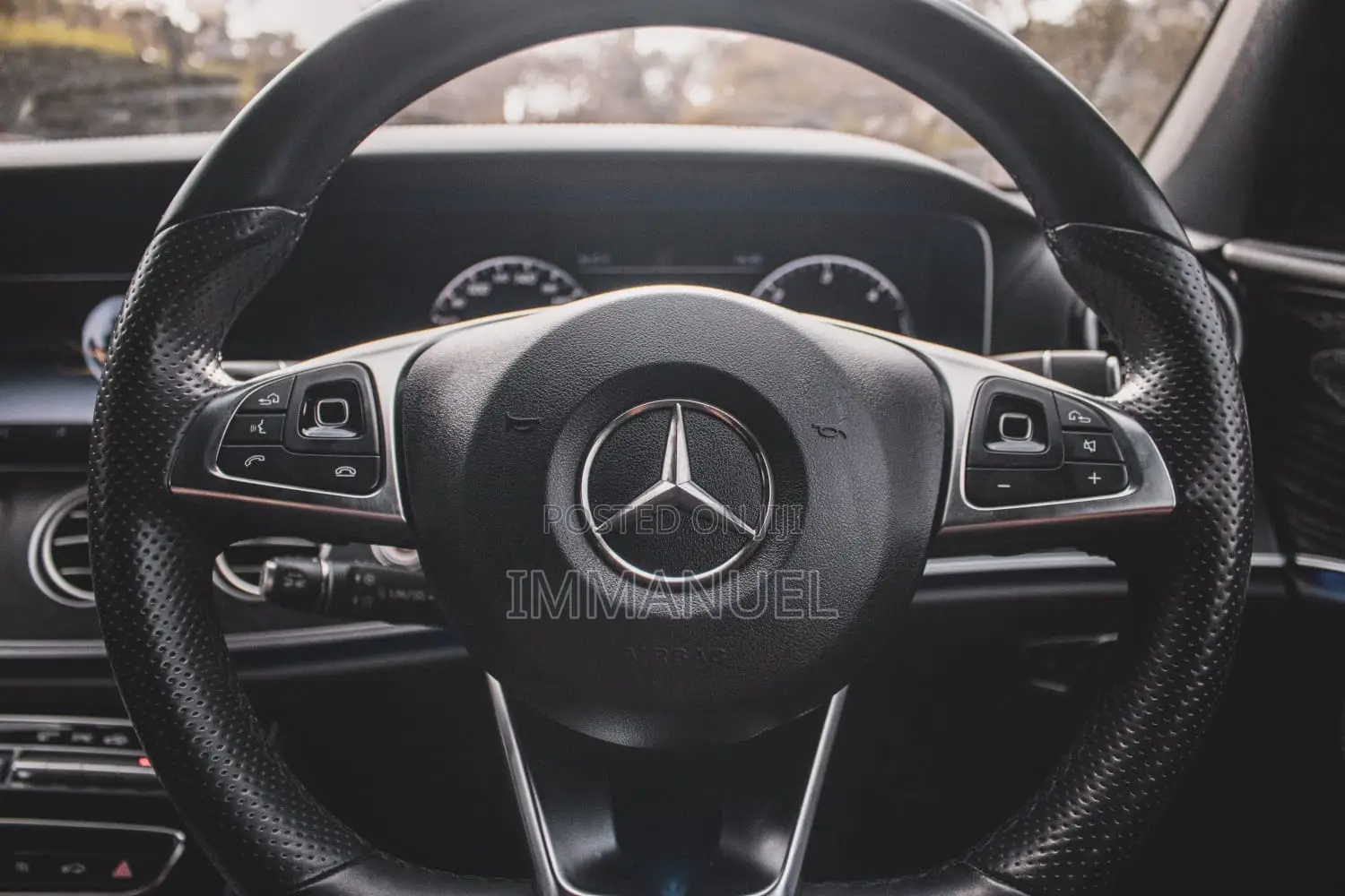 Mercedes-Benz E220 2016 Silver