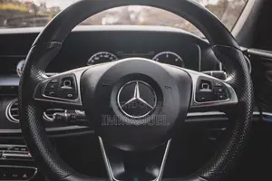 Mercedes-Benz E220 2016 Silver