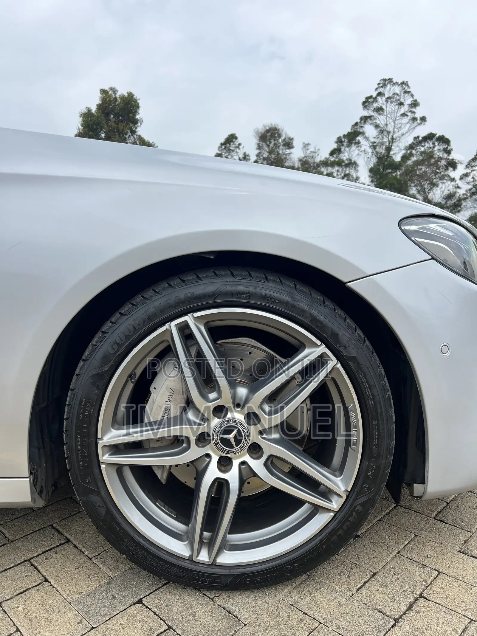 Mercedes-Benz E220 2016 Silver