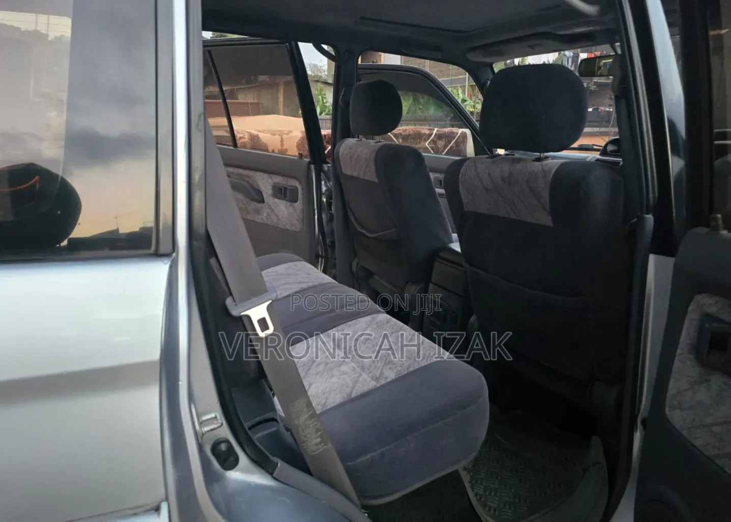 Toyota Land Cruiser Prado 1995 Silver