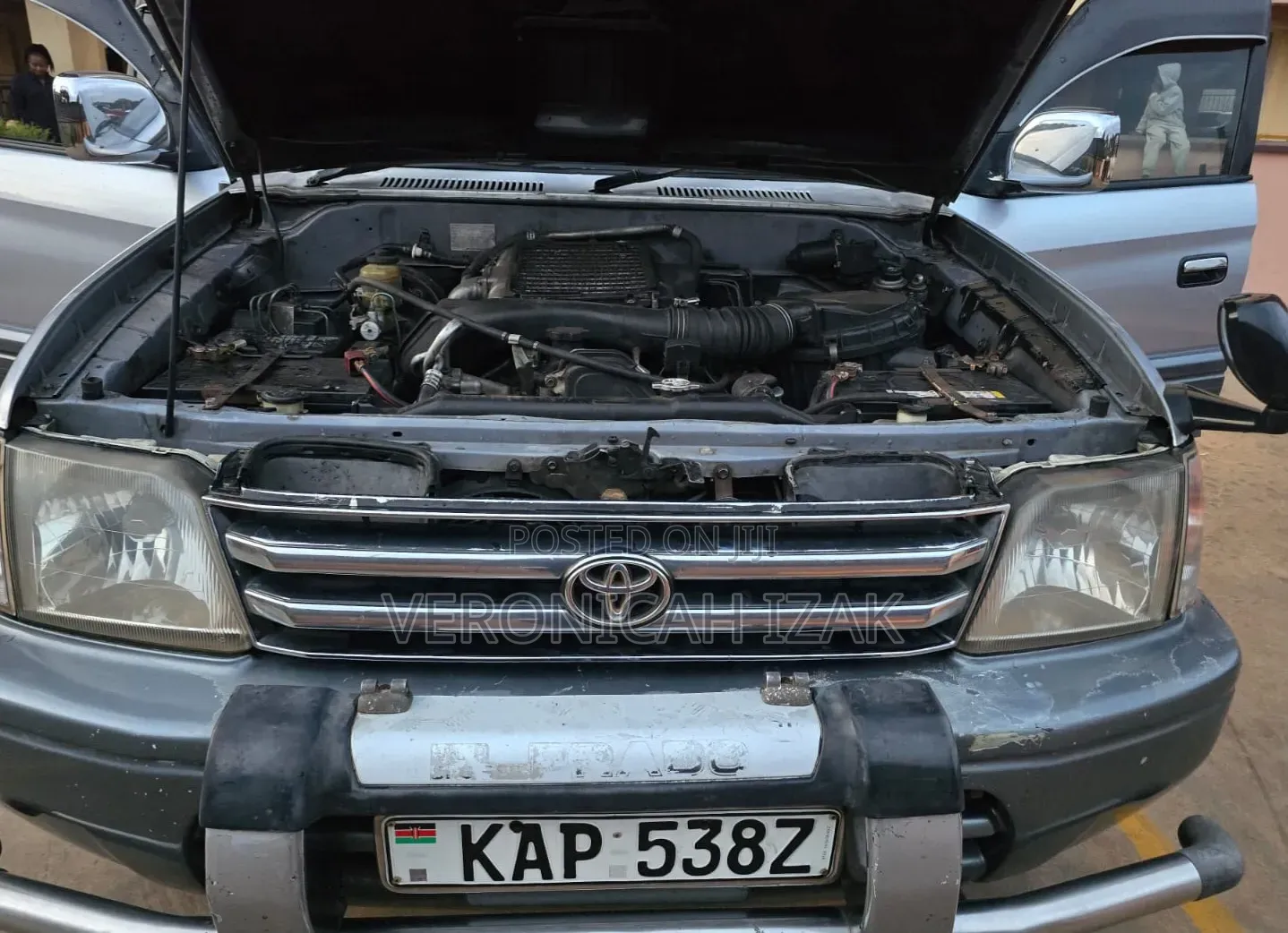 Toyota Land Cruiser Prado 1995 Silver