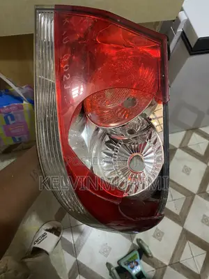 Mitsubishi Lancer 2004 Tail Light