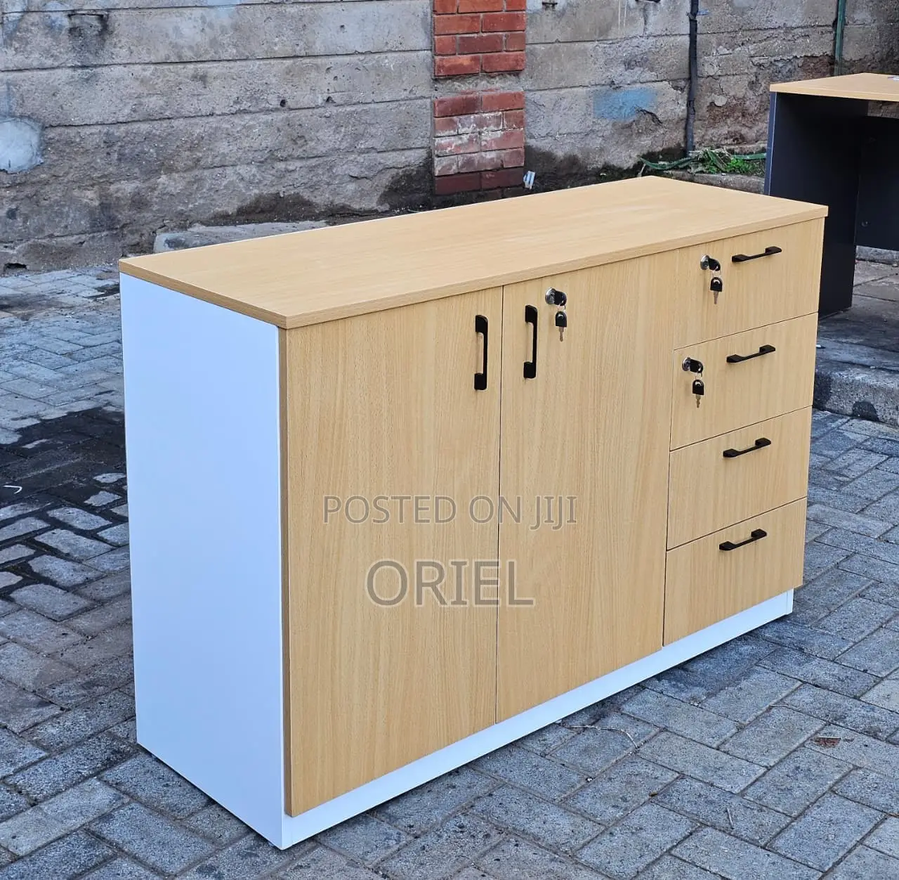 Office Credenza:2-Door Office Credenza With Vertical Lockable Drawers