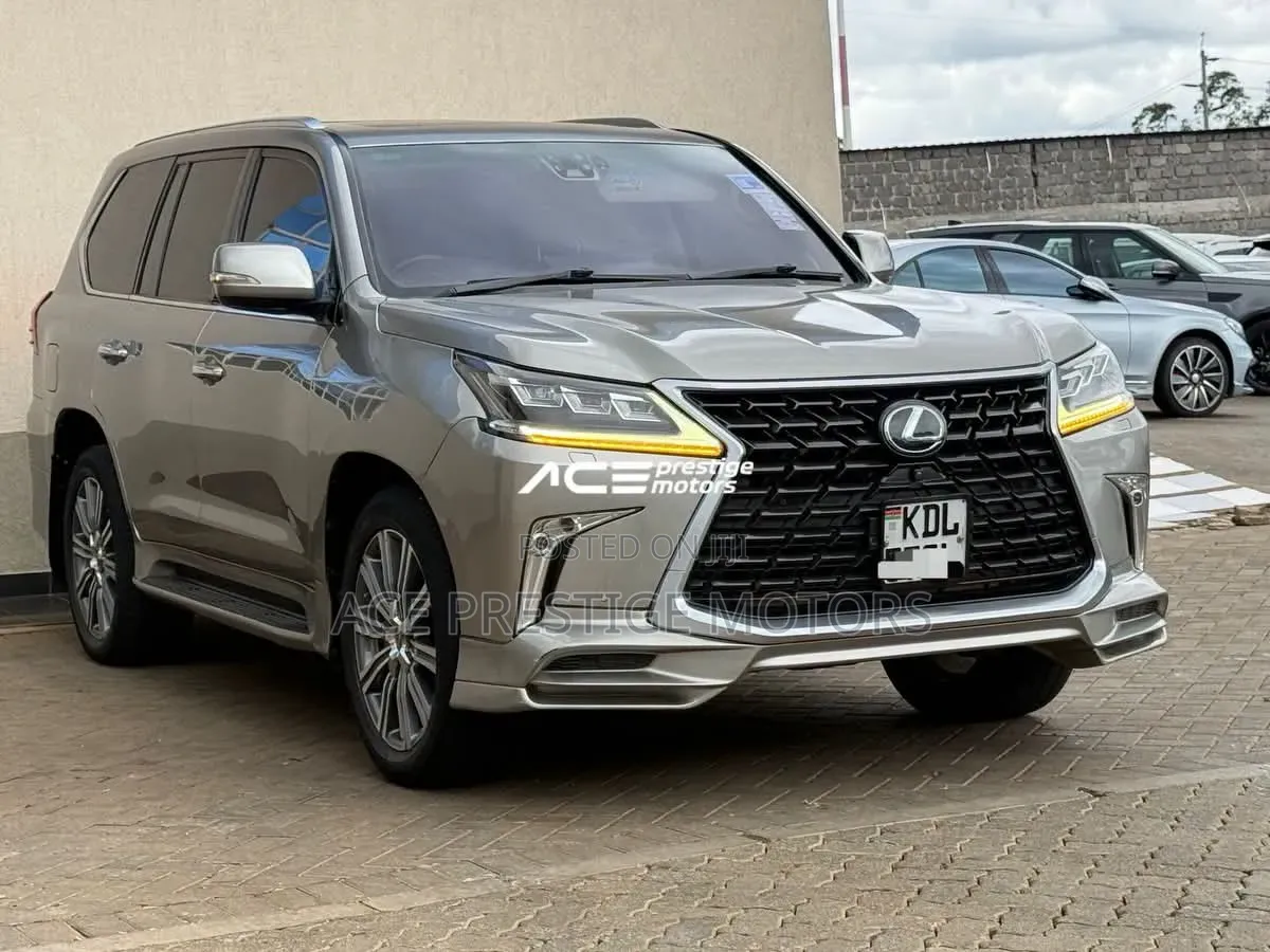 Lexus LX 570 AWD 2017