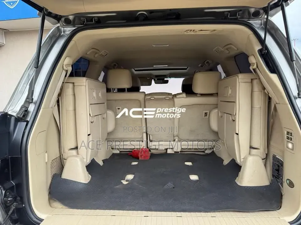 Lexus LX 570 AWD 2017