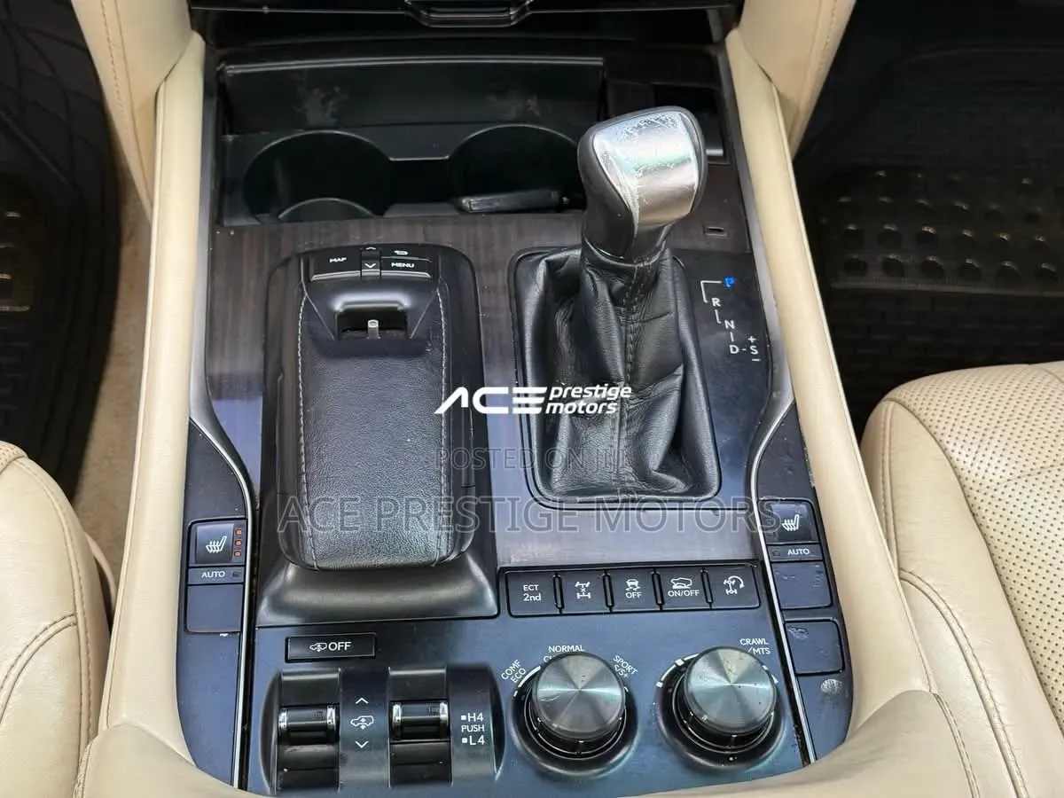 Lexus LX 570 AWD 2017