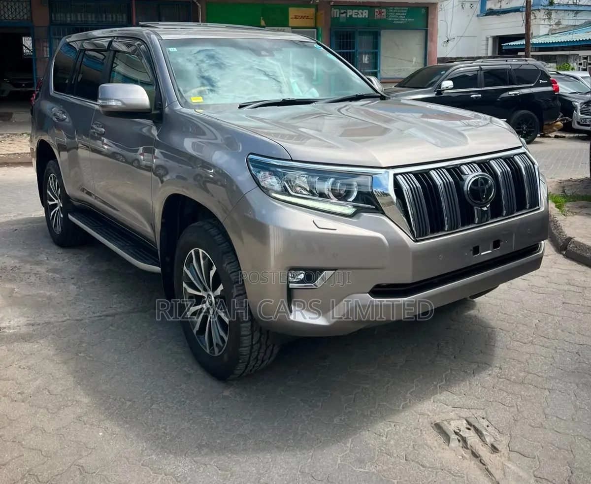 Toyota Land Cruiser Prado 2021