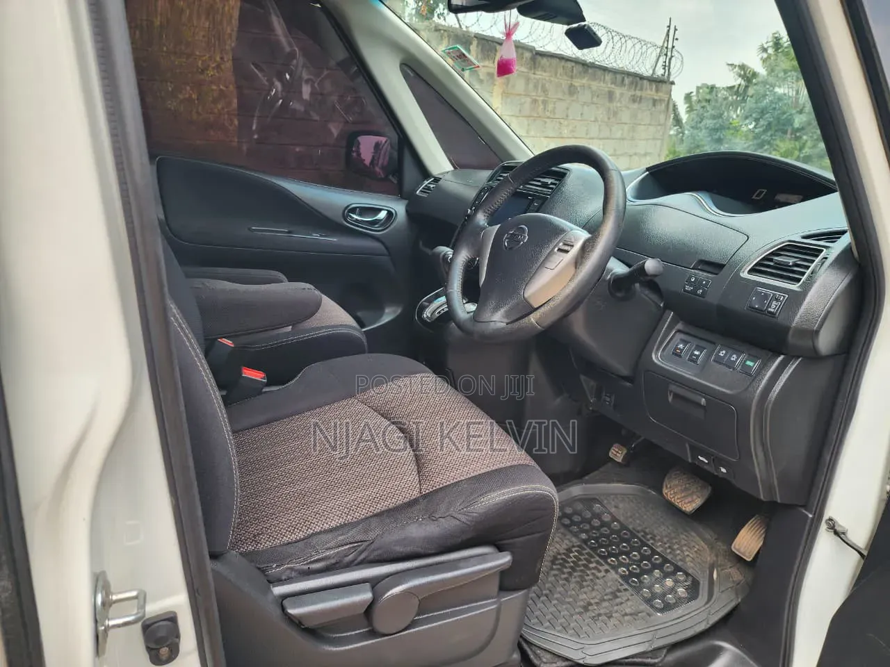 Nissan Serena 2016 White