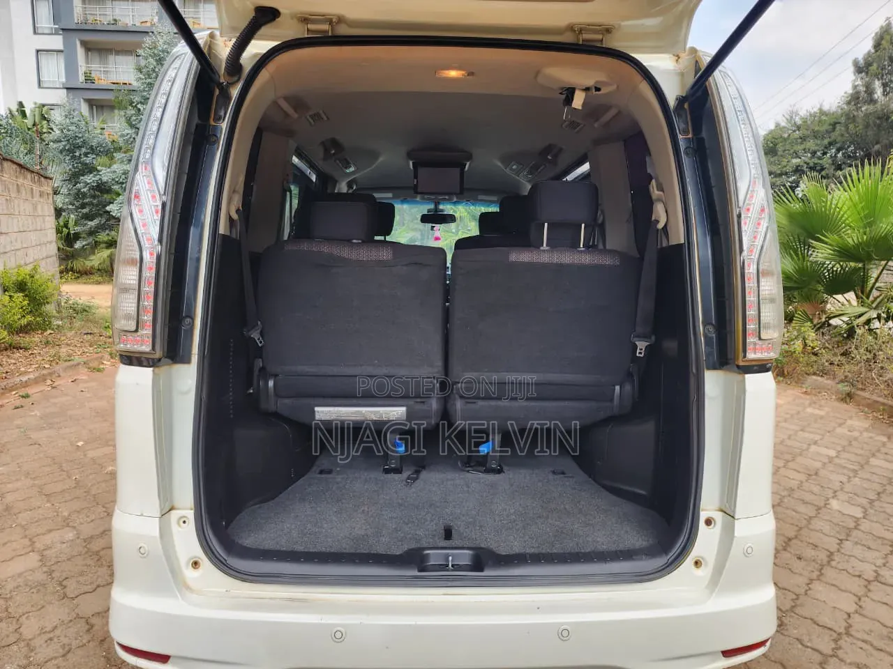 Nissan Serena 2016 White